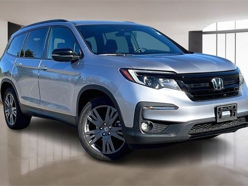 Certified 2022 Honda Pilot Sport image 3