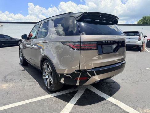 Used 2023 Land Rover Discovery HSE R-Dynamic AWD/4WD image 6