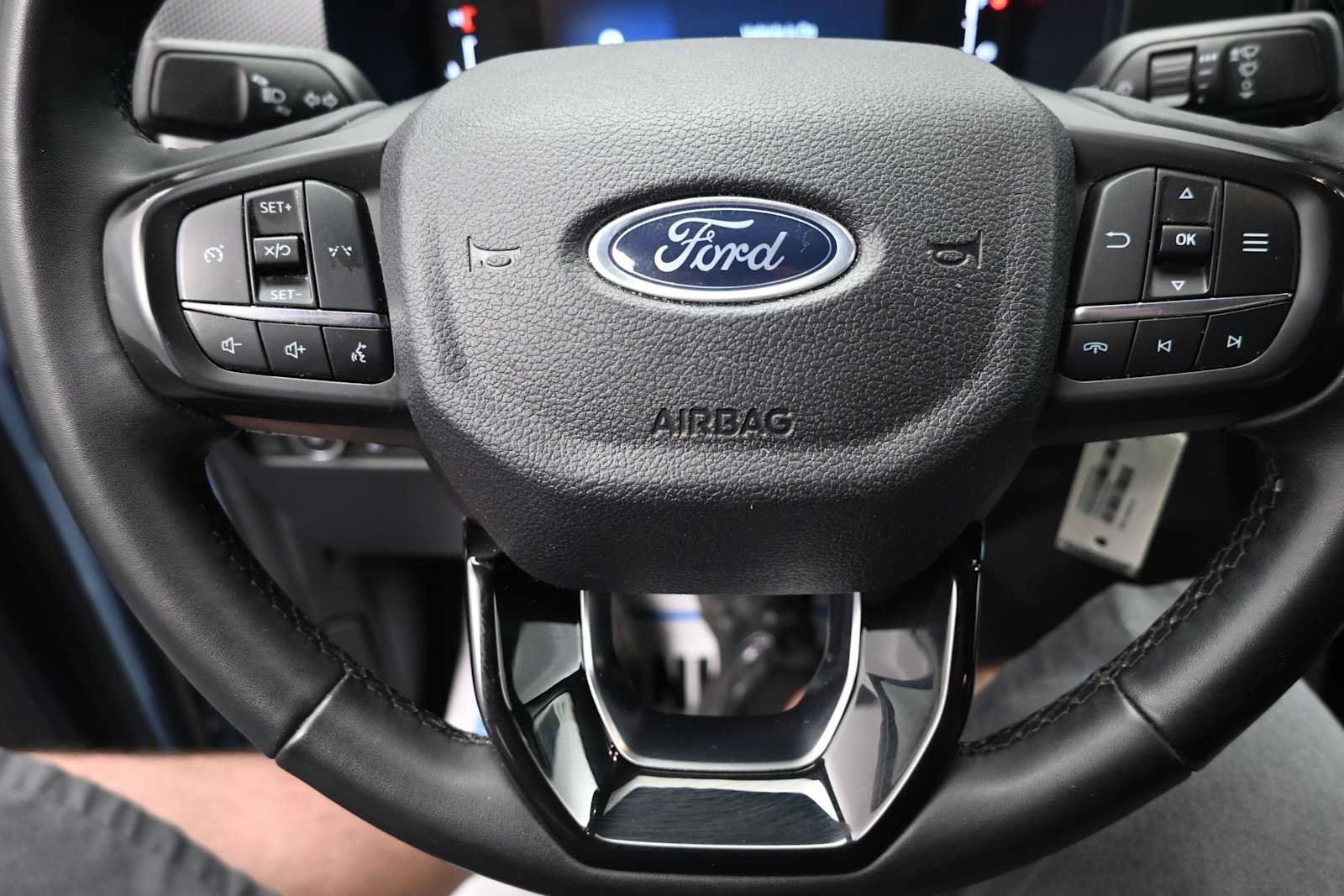 Used 2024 Ford Ranger XLT w/ FX4 Off-Road Package AWD/4WD image 32