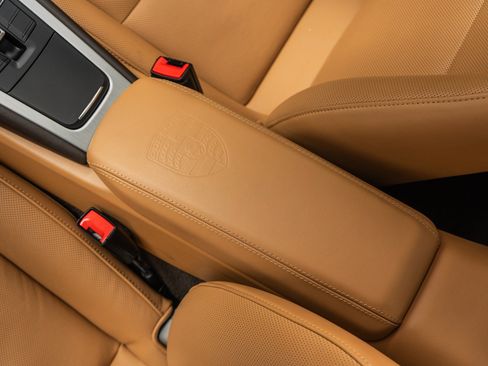 Used 2019 Porsche 911 GT3 RS image 32