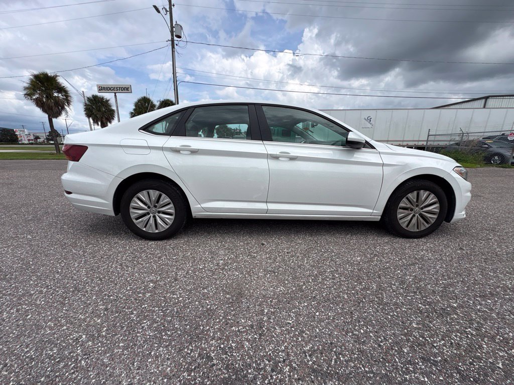 Used 2019 Volkswagen Jetta S FWD image 2
