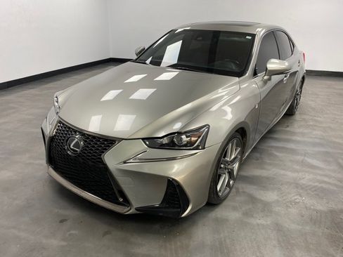 Used 2018 Lexus IS 300 F Sport image 2