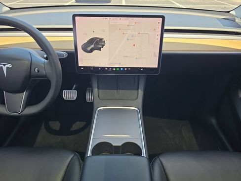 Used 2022 Tesla Model Y Performance AWD/4WD image 11