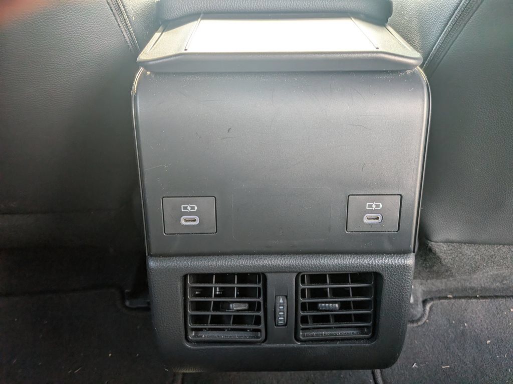 Used 2024 Toyota bZ4X FWD image 30