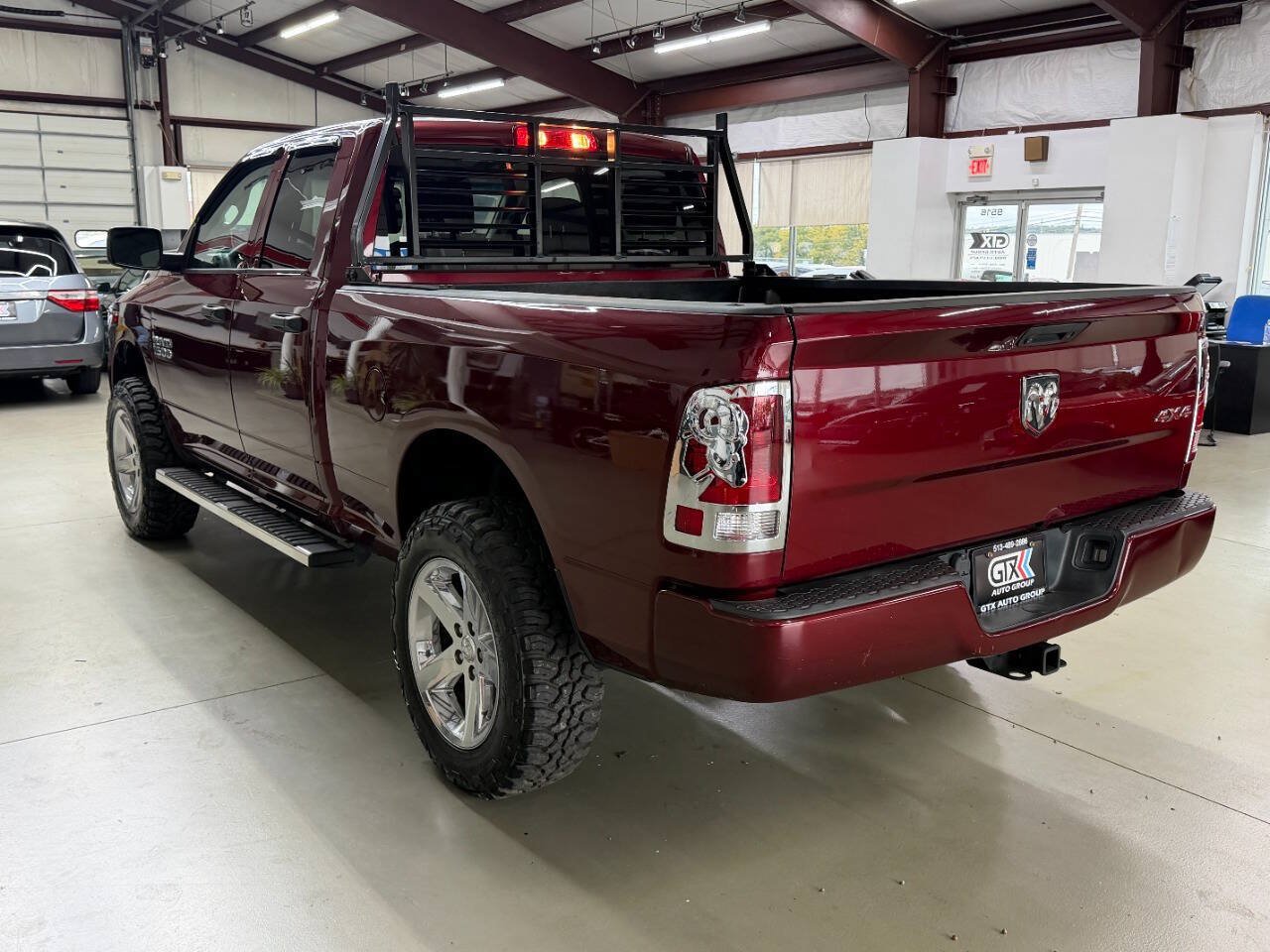 Used 2018 RAM 1500 Express w/ Express Value Package AWD/4WD image 4
