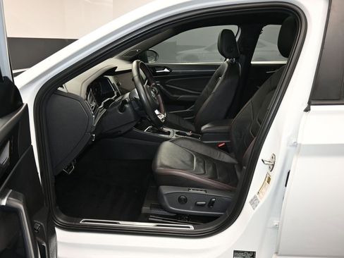 Used 2021 Volkswagen Jetta GLI Autobahn image 11