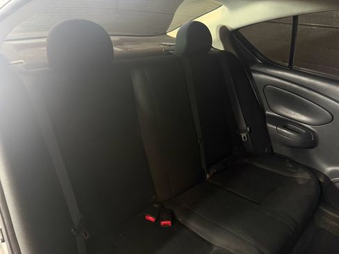 Used 2014 Nissan Versa S Plus FWD image 17