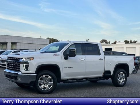 Used 2021 Chevrolet Silverado 2500 LTZ image 1