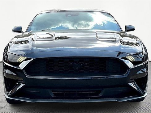 Used 2021 Ford Mustang Coupe image 3