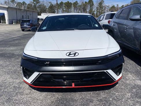 Certified 2025 Hyundai Elantra N image 3