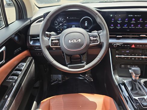 Certified 2024 Kia Carnival SX Prestige FWD image 14