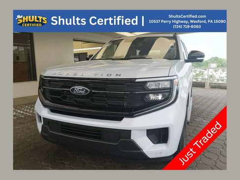 Certified 2025 Ford Expedition Active RWD image 1