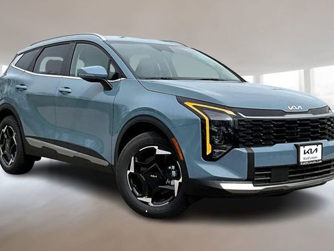 New 2026 Kia Sportage EX AWD/4WD image 2