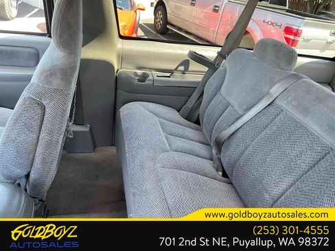 Used 1999 Chevrolet Tahoe 4WD 2-Door w/ Preferred Equipment Group image 29