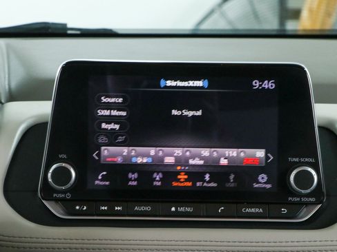 Used 2023 Nissan Rogue SV FWD image 19