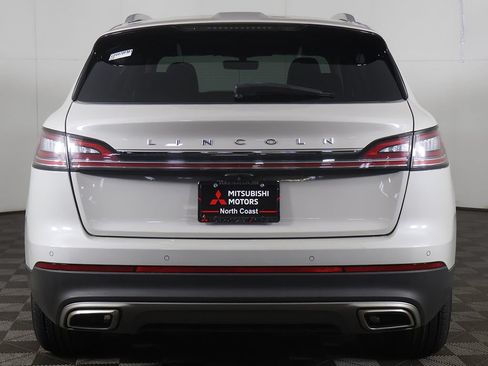 Used 2023 Lincoln Nautilus FWD image 10