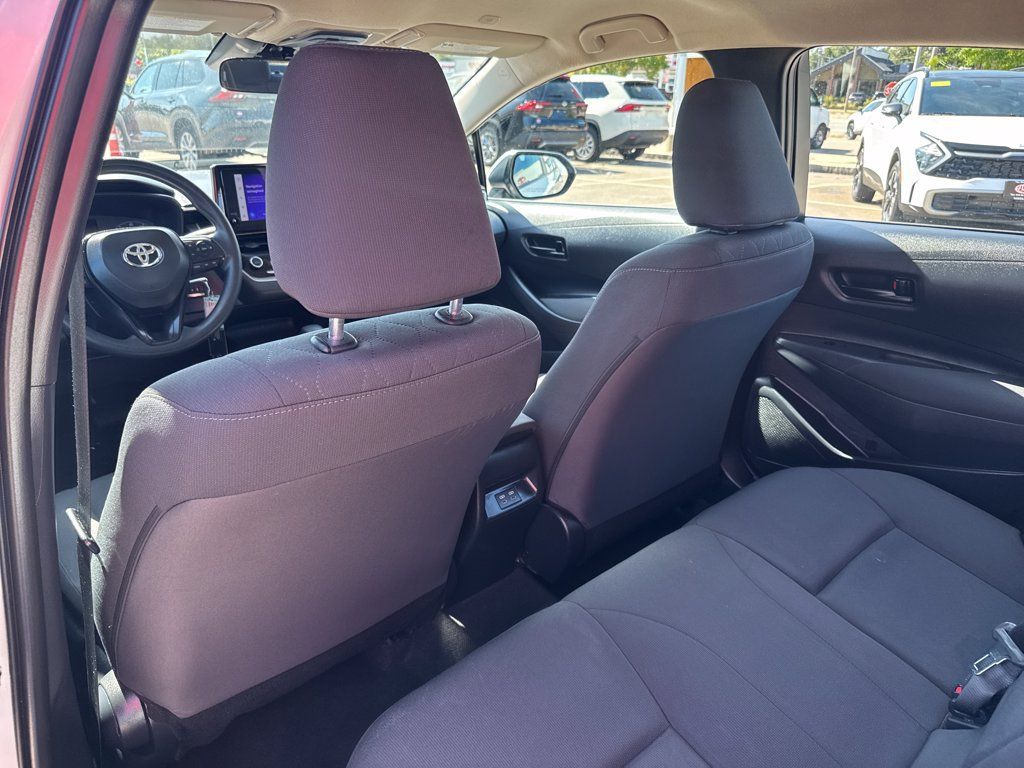 Used 2024 Toyota Corolla LE FWD image 37