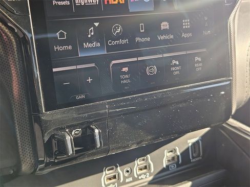 New 2026 RAM 3500 Limited image 34