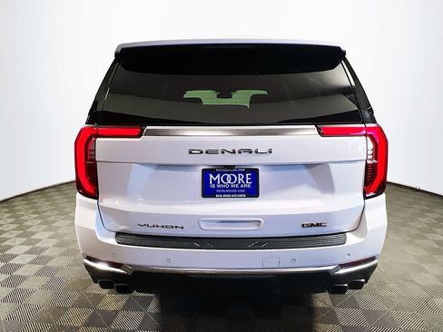 Used 2025 GMC Yukon XL Denali image 6