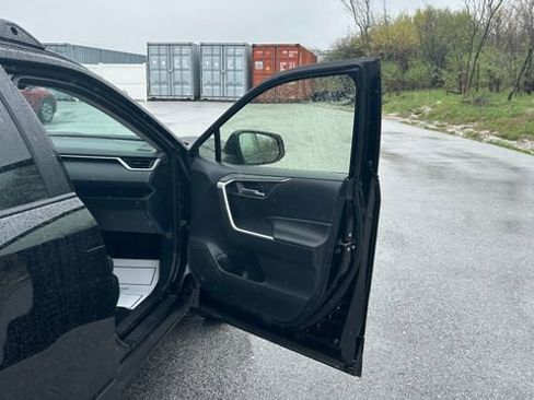 Used 2025 Toyota RAV4 XLE w/ Convenience Package AWD/4WD image 45