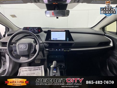 Used 2025 Toyota Prius LE FWD image 26