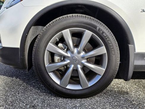 Used 2017 INFINITI QX50 AWD w/ Premium Plus Package image 7