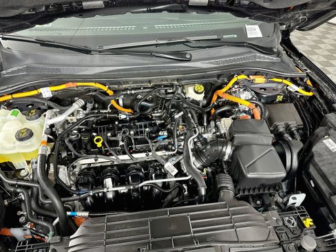 Used 2022 Ford Escape Titanium w/ Titanium Premium Package FWD image 31