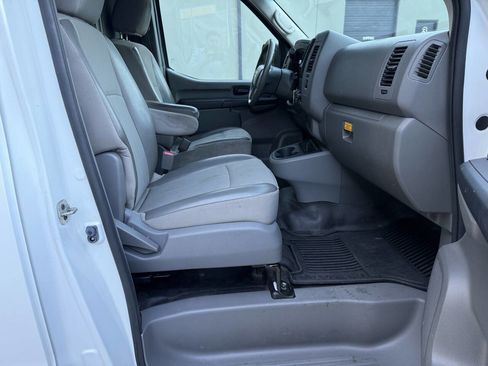 Used 2019 Nissan NV 2500 S image 16