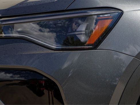 New 2025 Volkswagen Taos SE image 3