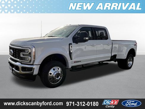 New 2026 Ford F450 XLT w/ XLT Premium Package image 4