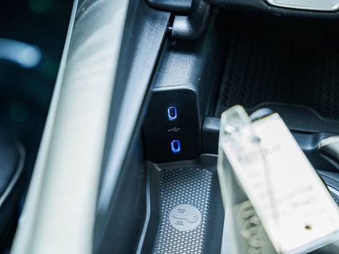 New 2026 Mercedes-Benz E 350 4MATIC Sedan image 24