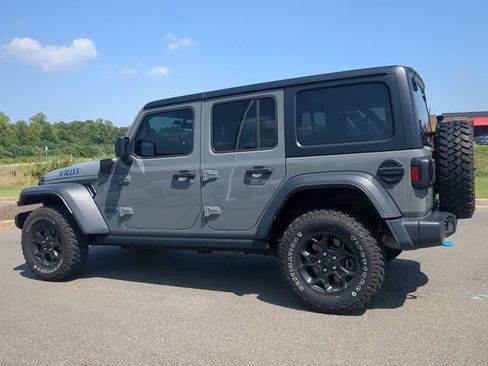Used 2023 Jeep Wrangler Unlimited w/ 8.4" Radio Group AWD/4WD image 6