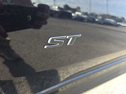 Used 2025 Buick Envista Sport Touring image 26