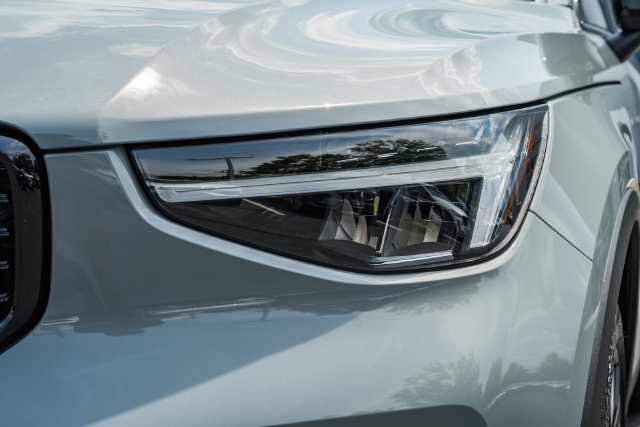New 2026 Volvo XC40 B5 Plus w/ Climate Package AWD/4WD image 13