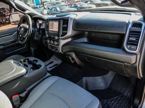 Used 2022 RAM 2500 Big Horn w/ Cold Weather Group AWD/4WD image 16