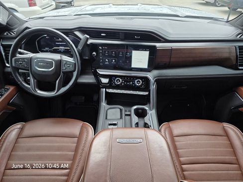 Used 2024 GMC Sierra 2500 Denali Ultimate w/ Max Trailering Package AWD/4WD image 15