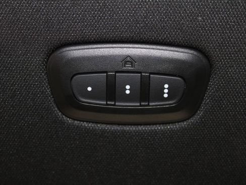 Used 2023 Jeep Wagoneer L Series II image 53