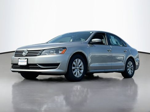 Used 2014 Volkswagen Passat 1.8T Wolfsburg Edition FWD image 7