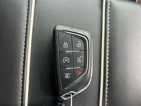 Used 2021 Cadillac Escalade Sport Platinum w/ Heavy-Duty Trailer Package AWD/4WD image 35
