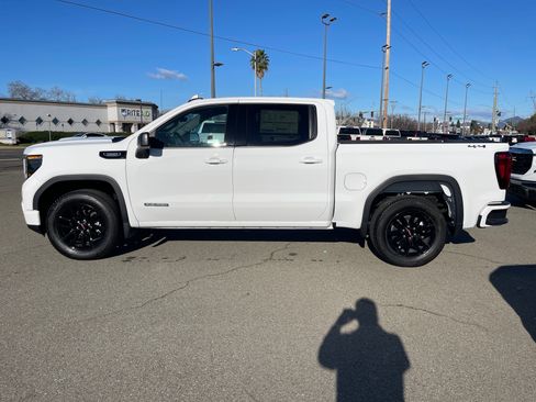 New 2026 GMC Sierra 1500 Elevation image 8