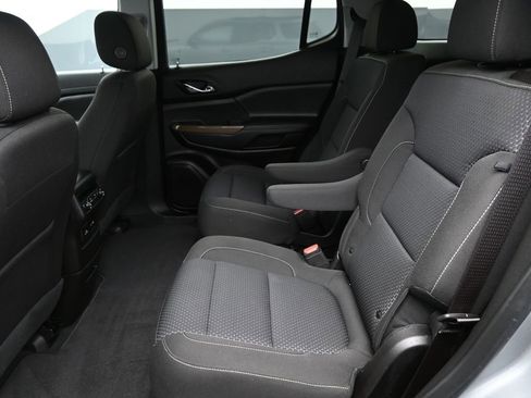 Used 2023 GMC Acadia SLE w/ Driver Convenience Package image 11