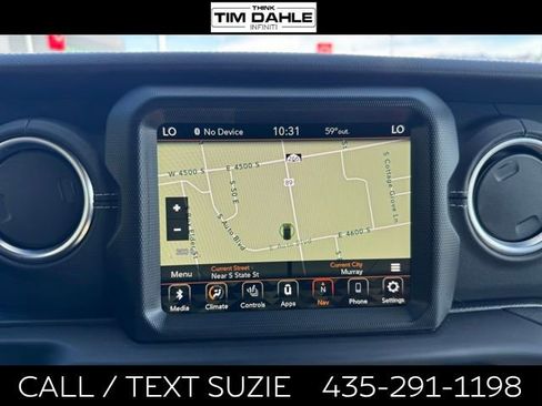 Used 2022 Jeep Wrangler Unlimited Sahara w/ Cold Weather Group AWD/4WD image 11