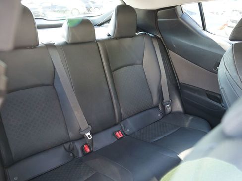 Used 2022 Toyota C-HR Limited image 21