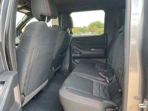 Used 2026 Nissan Frontier PRO-4X AWD/4WD image 11