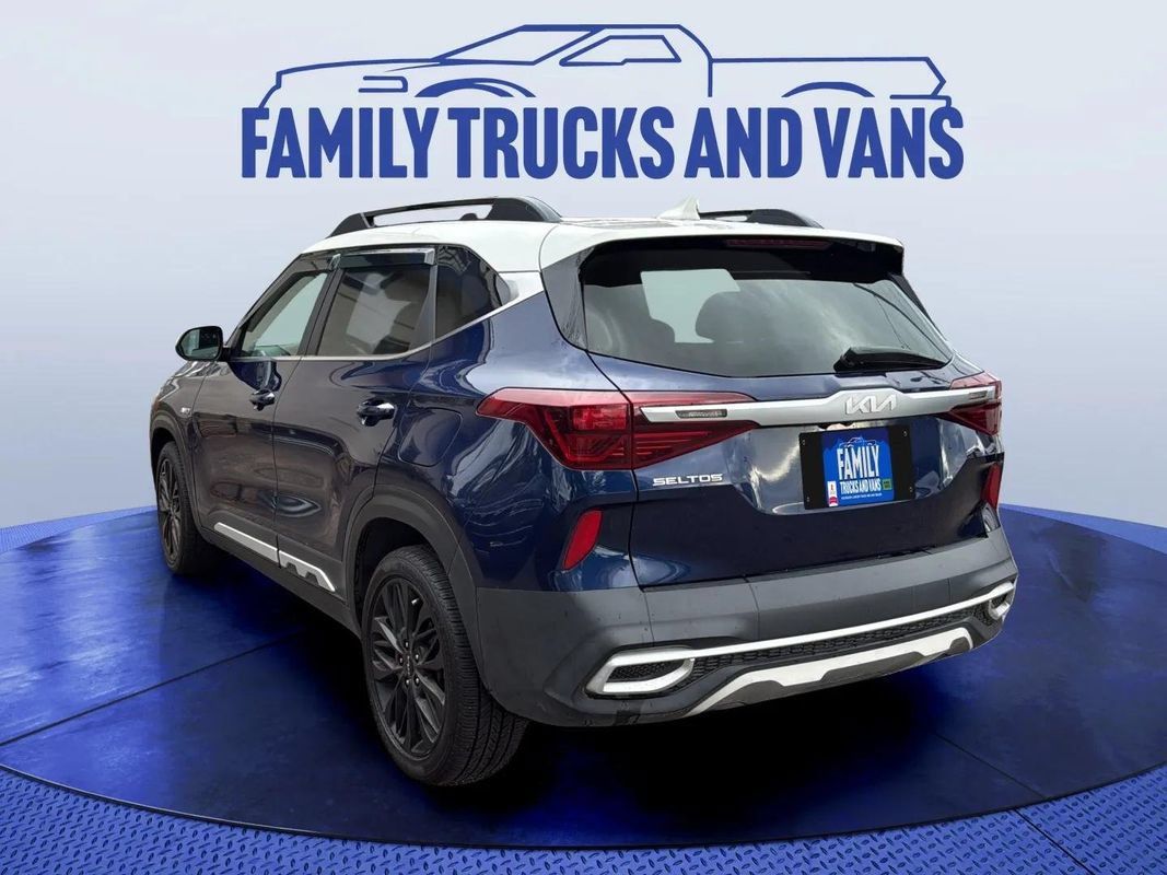 Used 2022 Kia Seltos Nightfall Edition AWD/4WD image 3