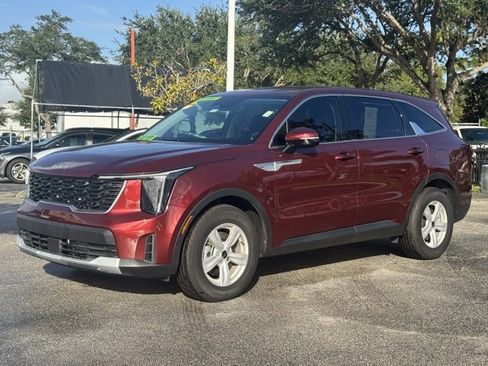 Certified 2025 Kia Sorento LX image 2