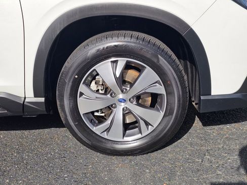 Certified 2025 Subaru Ascent Premium AWD/4WD image 9