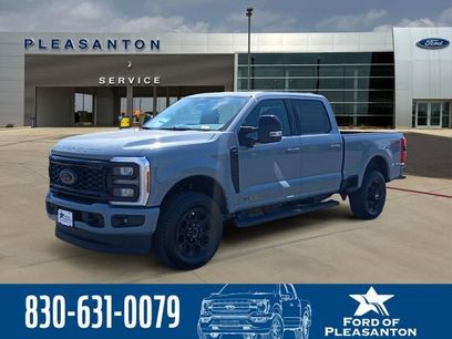 New 2026 Ford F250 Lariat w/ Black Appearance Package