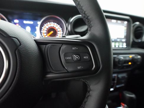 Used 2023 Jeep Wrangler Sport image 18