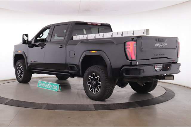Used 2026 GMC Sierra 2500 AT4X w/ LPO, Black Badging Package AWD/4WD image 8
